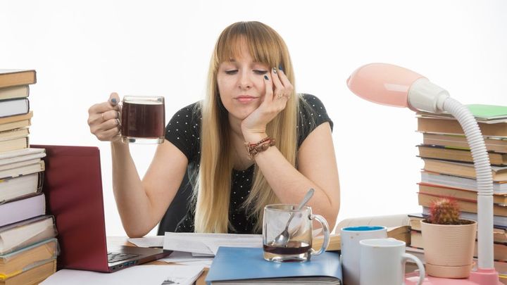 Aktuálně+ | Ternosaxofonista či krveprvolití. Čeština dává občas zabrat i novinářům; Zdroj foto: Shutterstock.com