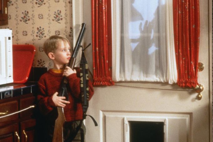 Macaulay Culkin v Sám doma z roku 1990.