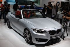 Známe jízdní řád pro nová auta BMW. První bude malé cabrio