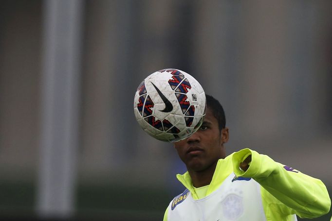 Douglas Costa na Copa América 2015