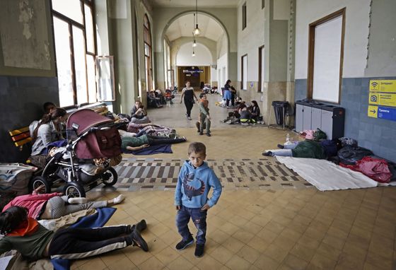 Uprchlíci na hlavním nádraží v Praze, 9. května 2022.