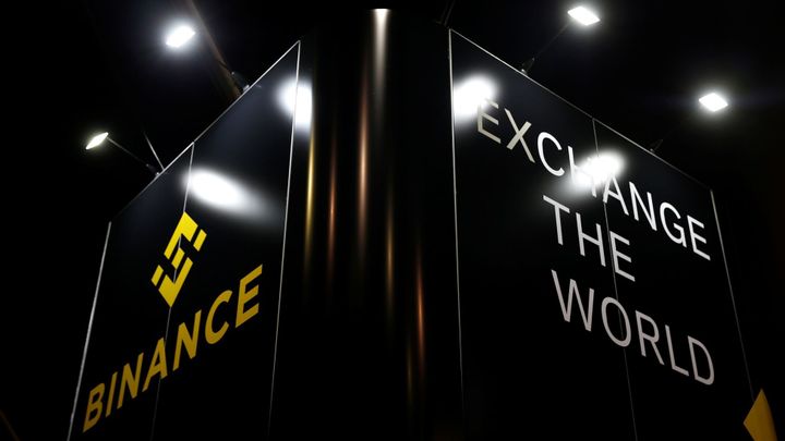 Britský regulátor zasáhl proti největší kryptoměnové burze na světě. Omezil její chod; Zdroj foto: Reuters