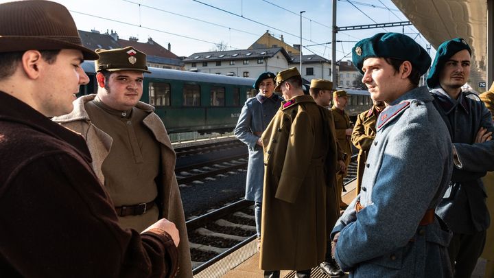 Obsazovali ruská města, ničili Rudou armádu. Česko teď oprášilo jejich slávu