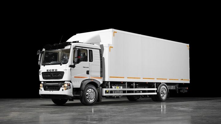 Od soboty v USA platí dodatečná 25procentní cla na dovoz nákladních aut