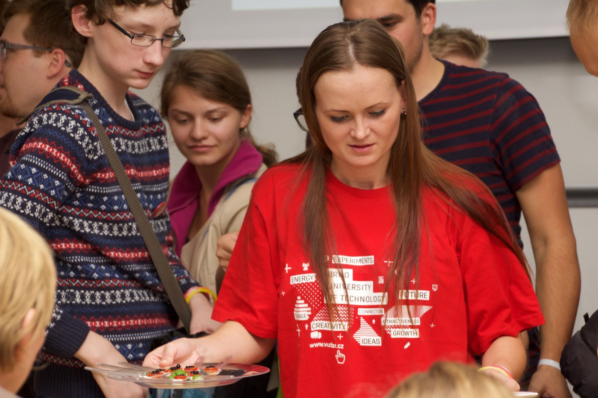 Brněnská Noc vědců. Mladí vědci ukázali, že věda může být i zábavná