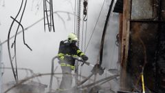 Požár haly v pražských Malešicích