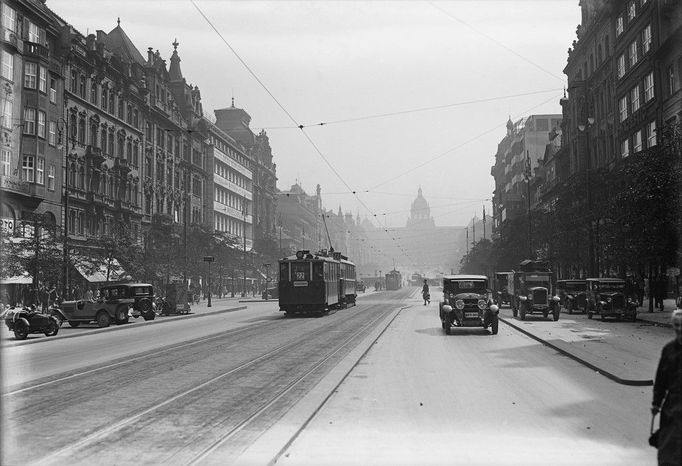 Jaroslav Bruner-Dvořák: Václavské náměstí, kolem 1930