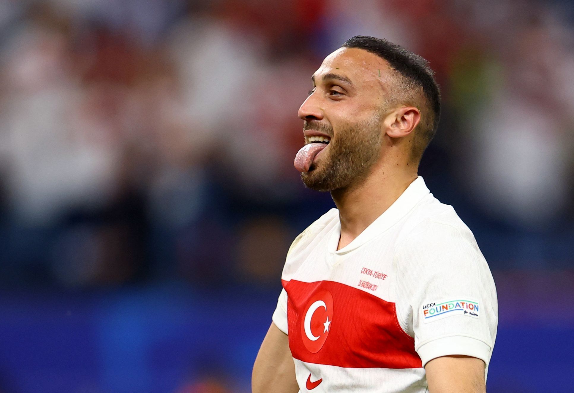 Cenk Tosun slaví gól v zápase Eura 2024 Česko - Turecko