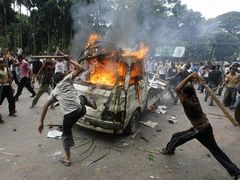 V Bangladéši byl tento týden odvolán výjimečný stav a země uspořádá do konce roku slibované volby