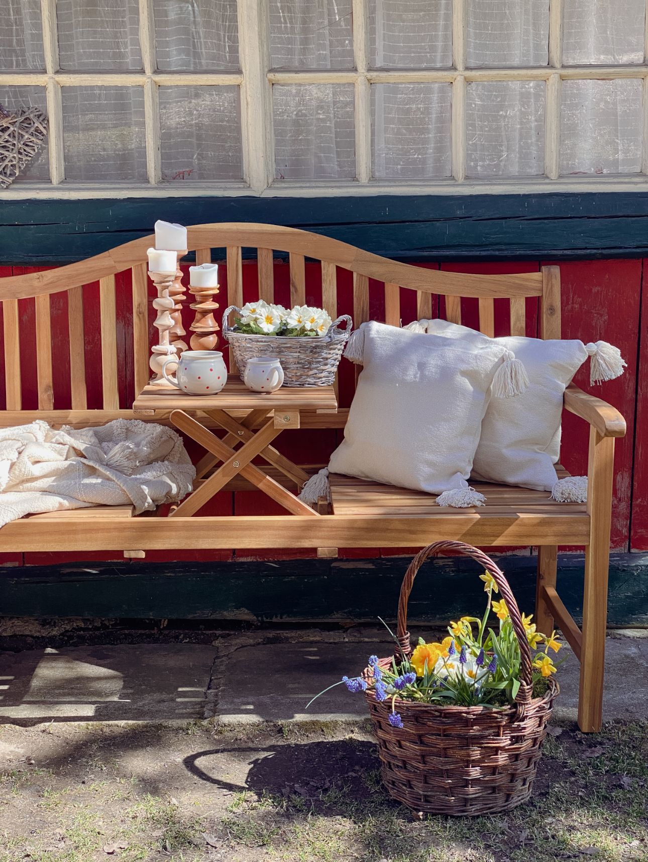 chalupa, les, bydlení, příběh, interiér, exteriér, příroda, chata