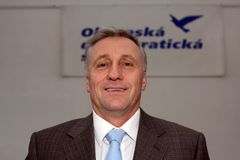 Topolánek zabodoval v regionech, Bém je bez nominace
