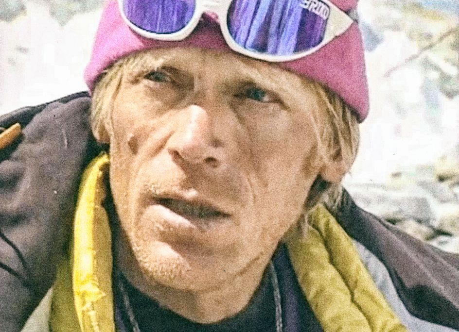 Jednorázové užití / Fotogalerie / Everest / 10_10. a 11. května 1996 - smrt osmi lidí, z toho tři horští vůdci_Rob Hall, Scott Fisher a Andy Harris. Další významné jméno Anatolik Bukrejev (Anatoli Nik