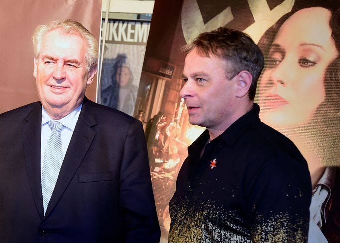 Filip Renč a Miloš Zeman na premiéře filmu Lída Baarová