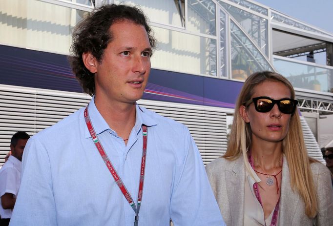 Formule 1, GP Itálie 2013: John Elkann, šéf Fiatu a jeho žena Lavinia Borromejská