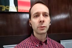 Pět hodin zavření s Putinem. Just spekuluje, co se dělo na schůzce, o níž se mlčí