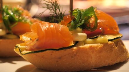 Tip na silvestrovské občerstvení. Lososové chlebíčky s kaviárem