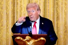 Trumpův druhý pokus s (údajnou) pomluvou. Žaluje deník, chce 15 miliard dolarů