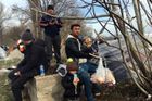 Řecko se obává další vlny uprchlíků z Turecka, policie k hranicím vyslala jednotky