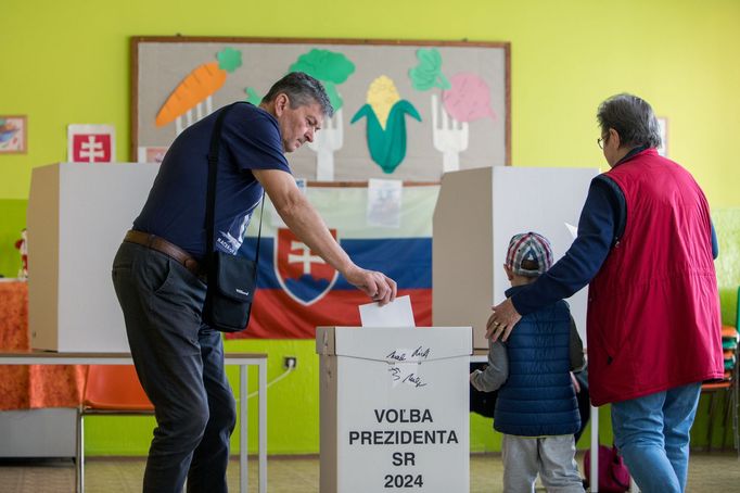 Druhé kolo prezidentských voleb na Slovensku.