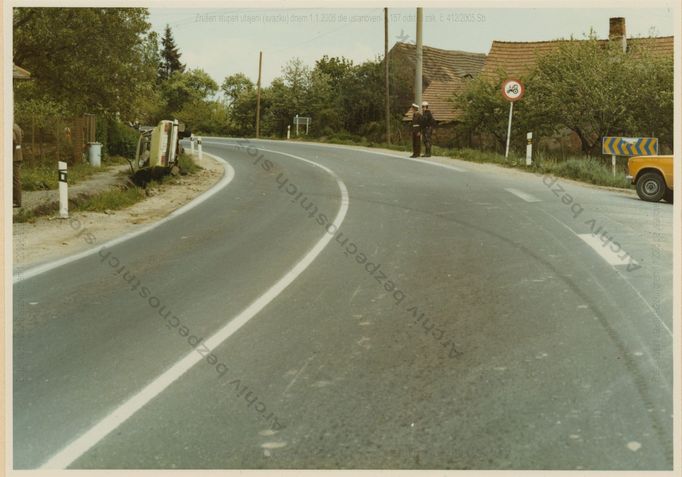 Stránka z vyšetřovacího spisu střelby a čtyřnásobné vraždy v motorestu U Kadrnožky.