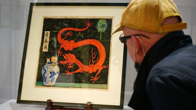 Motiv Tintina s drakem se nakonec na obálce komiksu neobjevil.