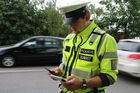 U Horšovského Týna havarovalo osobní auto, pět lidí se zranilo