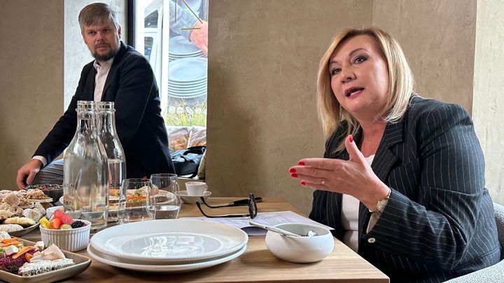 Schillerová: ANO, SPD a Motoristé se domluví na postoji k rozpočtu v pondělí ráno; Zdroj foto: Radek Bartoníček