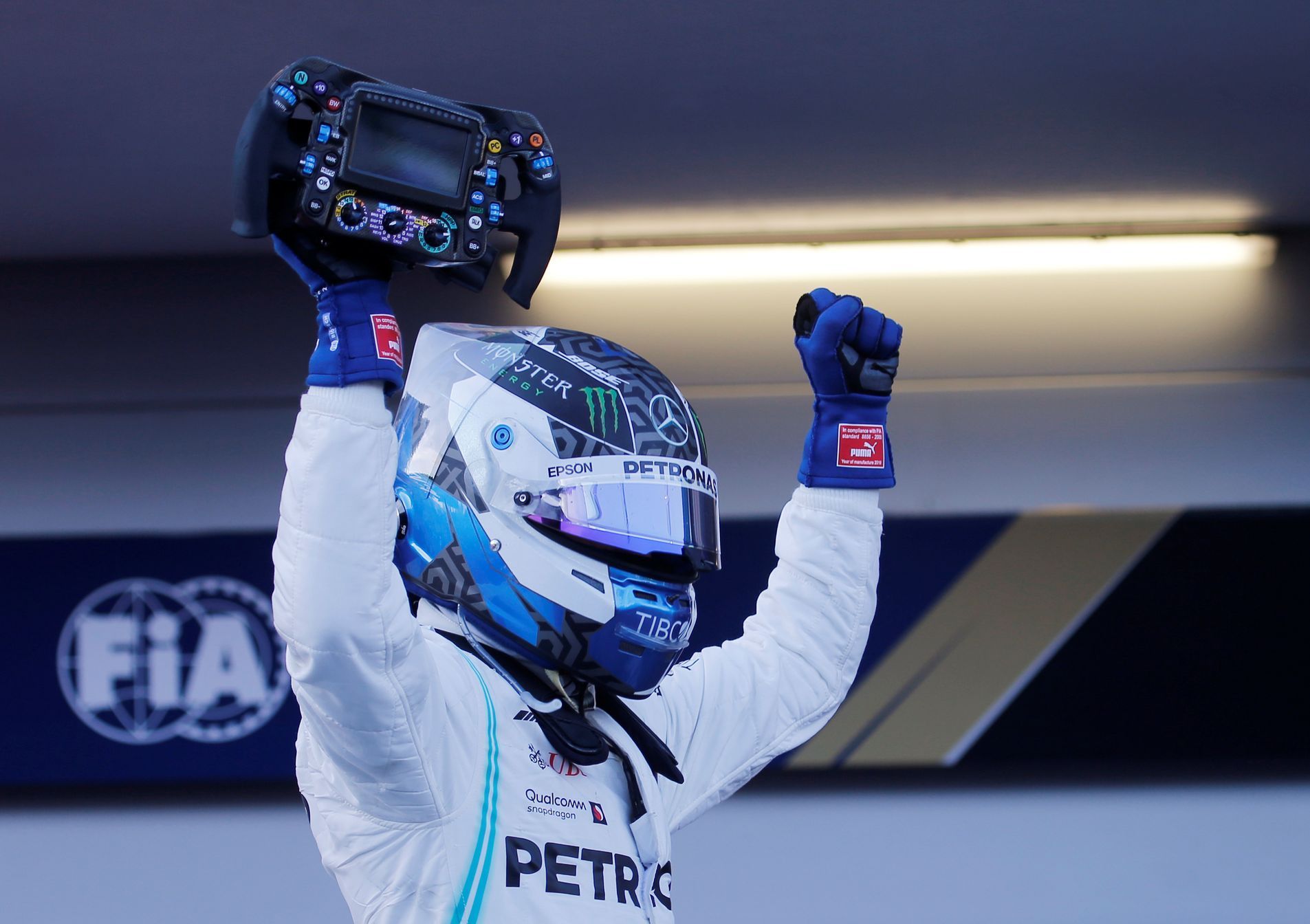 VC Ázerbájdžánu 2019, formule 1: Valtteri Bottas oslavuje vítězství.