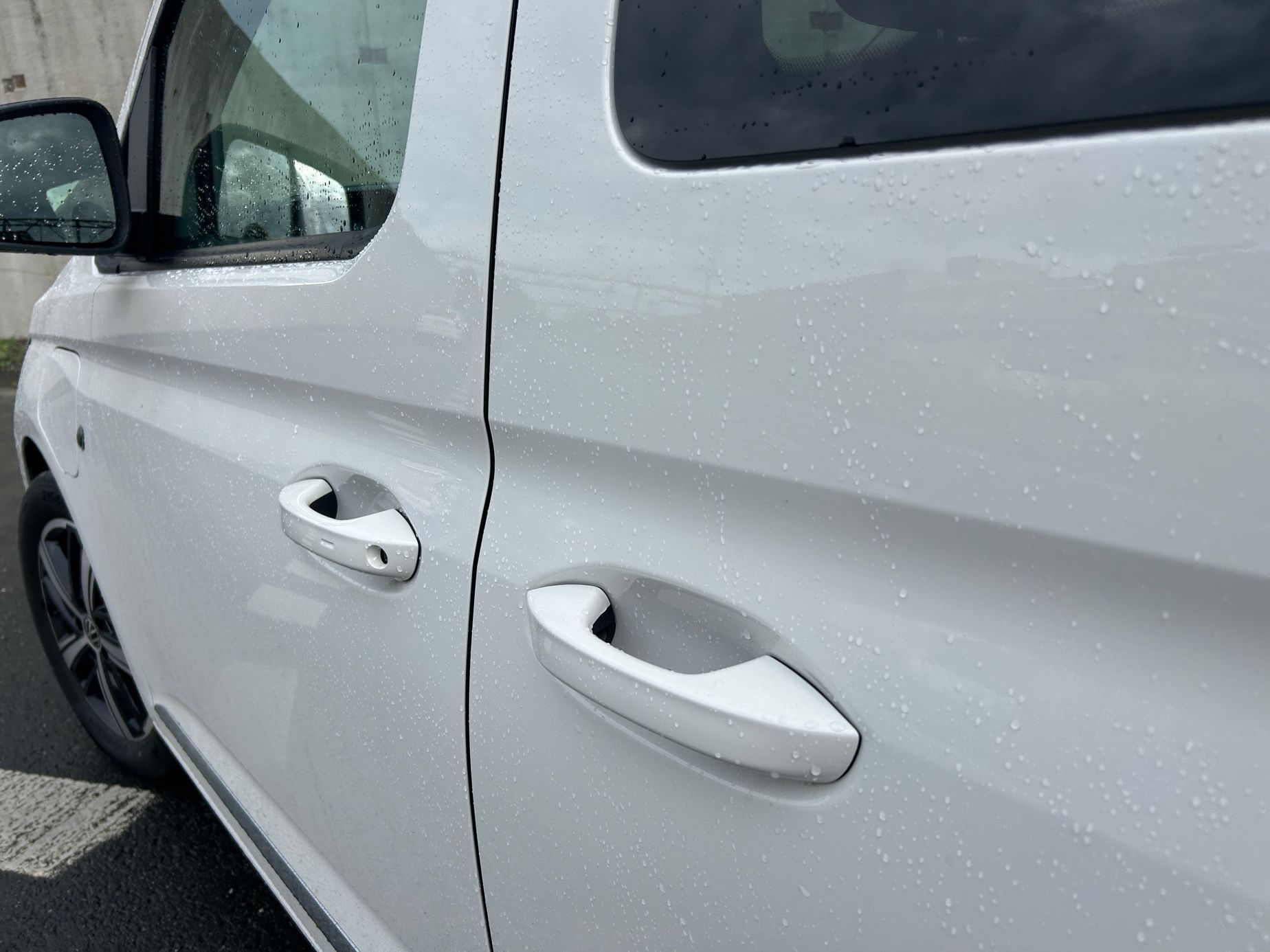 VW Caddy plug-in hybrid