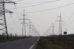 Polovina Krymu je stále odstřižena od proudu, Rusko hrozí Ukrajině odvetou