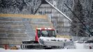 Severovýchodní tribuna a dominanta Vysočina Areny hotel Ski.