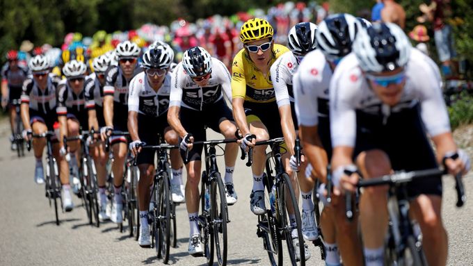 Team Ineos (dříve Sky) bude i bez Chrise Froomea favoritem letošní Tour de France.