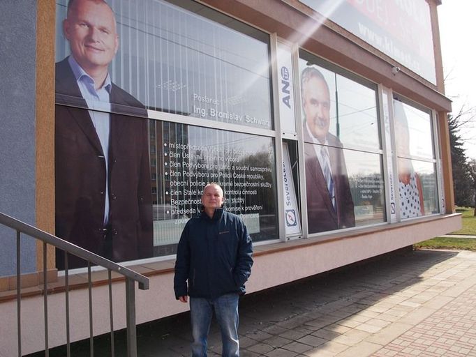 Poslanecká kancelář Bronislava Schwarze.