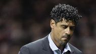 Kouč hostů Frank Rijkaard nemohl být s prvním poločasem příliš spokojen