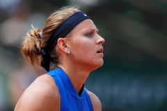 Šafářová finále na Roland Garros neobhájí, nad její síly byla Stosurová