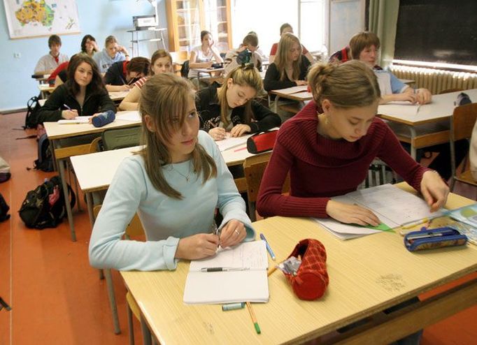 Lékaři se shodují, že nejefektivnější je učit se ráno a během školního dne hodně pít, jinak se děti cítí vyčerpané a unavené.