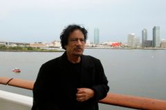 Kaddáfímu chtějí v USA zbourat stan, není vítán