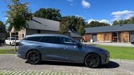 Seal 6 DM-i Touring má nejbližšího konkurenta Škodu Superb PHEV.