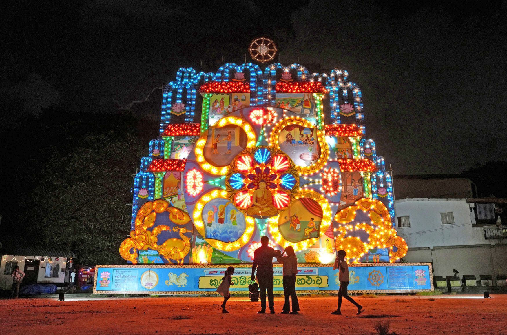 Vesak, Budha, slavnost