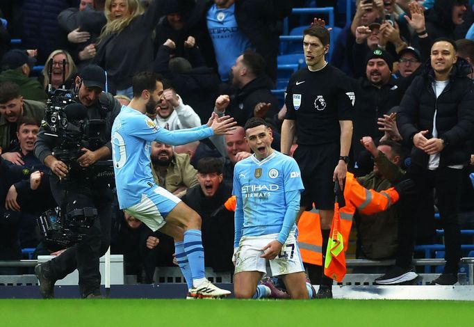 Phil Foden slaví gól Manchesteru City