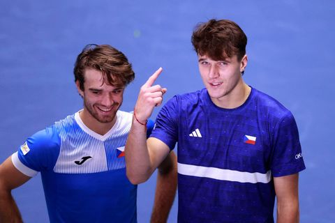 Davis Cup živě: Třetí set ovládli Američané, Češi selhali v osudové chvíli