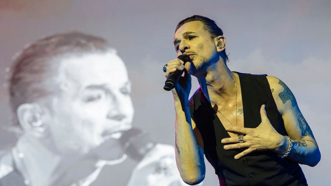Snímek ze středečního koncertu Depeche Mode v pražské O2 areně.