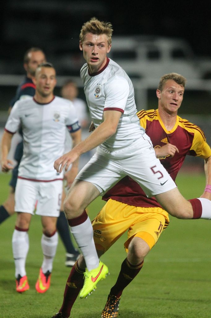 Dukla vs. Sparta, utkání Synot ligy (Brabec, Krmenčík)