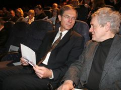 Presidential hopeful Jan Švejnar at the premiere of Citizen Havel