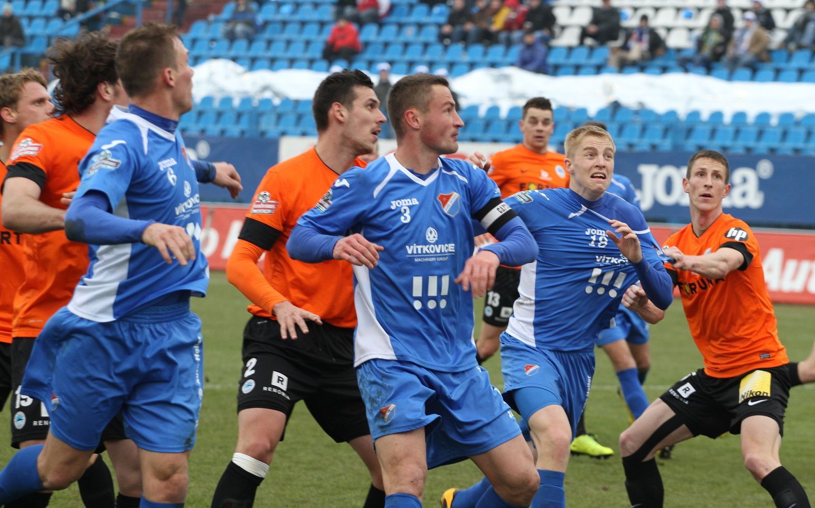 Fotbal, Gambrinus liga, Baník Ostrava - Liberec: Zdenko Kaprálik (3) a Vlastimil Stožický (18)