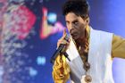 Recenze: Prince je mašina na dobrou muziku. Trendy nekopíruje, bohužel už ani neudává