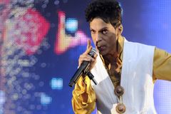 Recenze: Prince je mašina na dobrou muziku. Trendy nekopíruje, bohužel už ani neudává