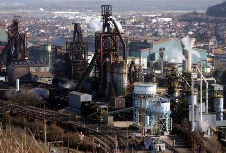 Továrna Arceloru ve Francii