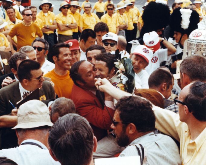 Mario Andretti, IndyCar: oslava vítězství v 1969 Indianapolis 500