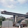 Obrazem: Unikátní fotografie z historie stavby Nuselského mostu / rok 1968